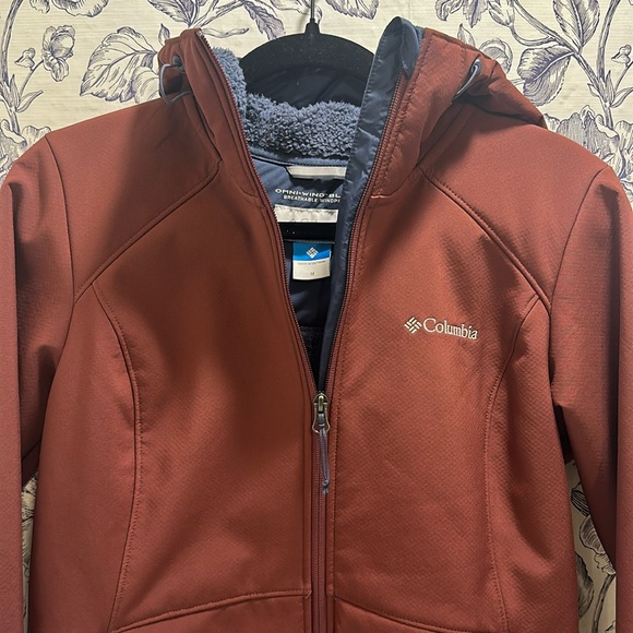 COLUMBIA women’s windproof jacket - Picture 2 of 6